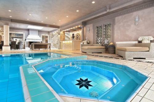 Black Diamond Luxury Villa Anavyssos In Athens