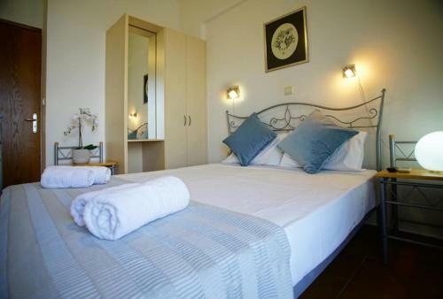 Beach Front Apartment Almirida