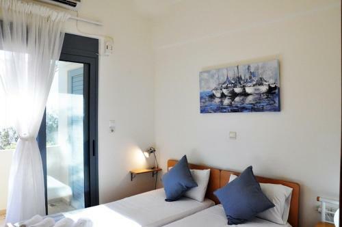Beach Front Apartment Almirida