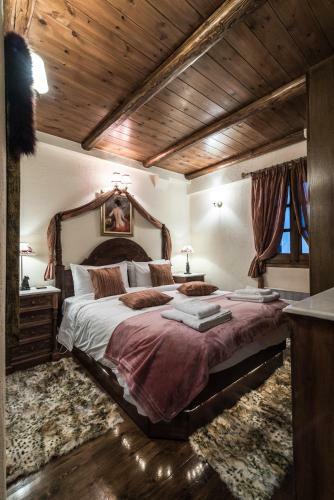 Pantelis Sweet Home