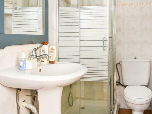 Scenic Holiday Home In Syros With Balcony