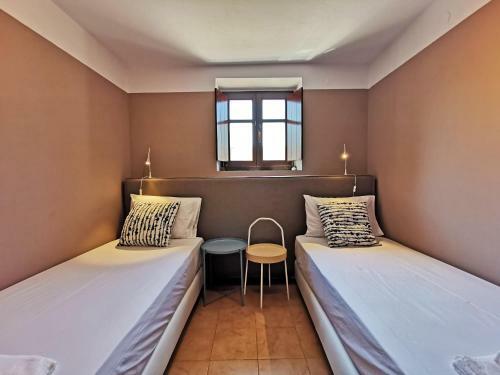 Anaroussa Diros Apartment
