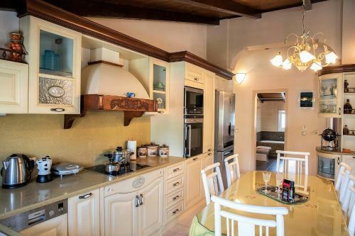 Liberis Luxury Loft Suite