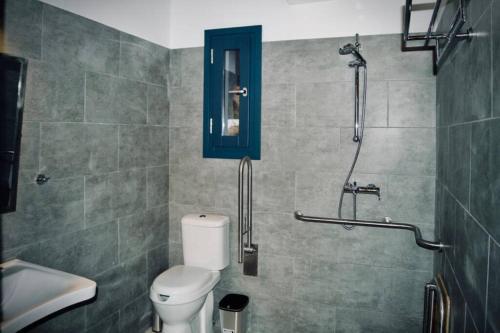 Throisma Villa In Asos (Disabled-friendly)
