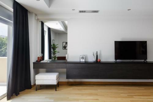 Eos Urban Villa By Upstreet