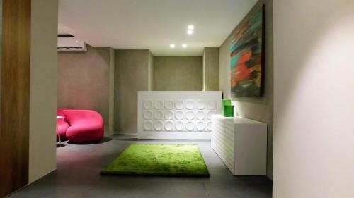 101 Adrianou Apartments