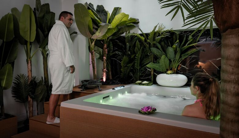Elia Ermou Athens Hotel