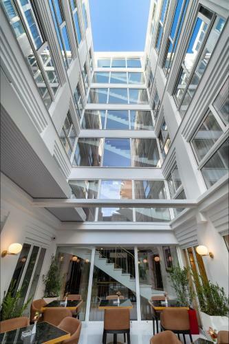 Elia Ermou Athens Hotel