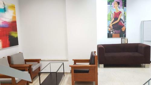 Palette Apartment Champagne - Athens Center, 6 Bd, 3 Bath