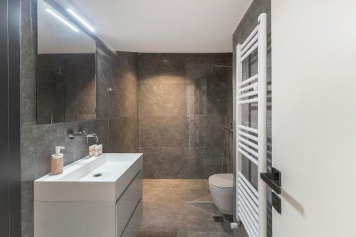 Winsome City Apartment
