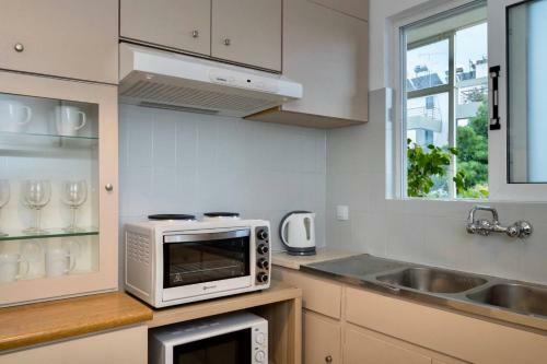 Apartamento 51m� Flat In Vouliagmeni