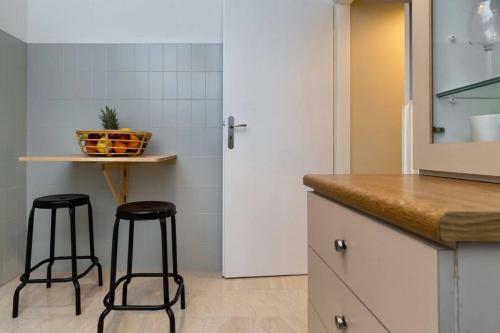Apartamento 51m� Flat In Vouliagmeni