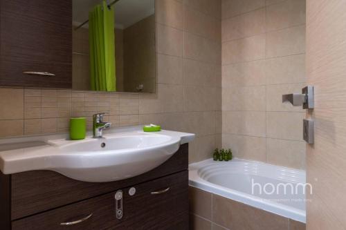 137m� Homm New Apartment With Acropolis View 7ppl