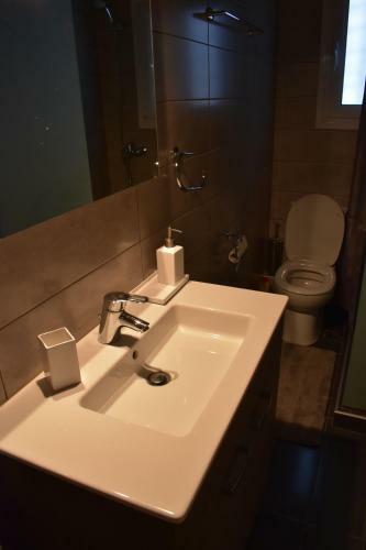 Chic Central Apartment In Evangelismos Metro Station