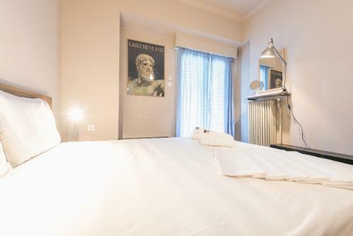 Bright 2 Bed Apartment By Cloudkeys