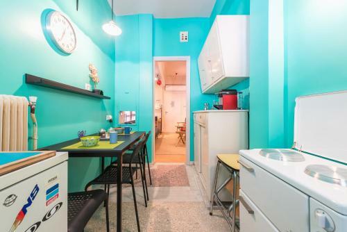 Bright 2 Bed Apartment By Cloudkeys