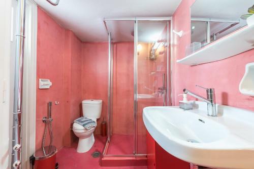Bright 2 Bed Apartment By Cloudkeys