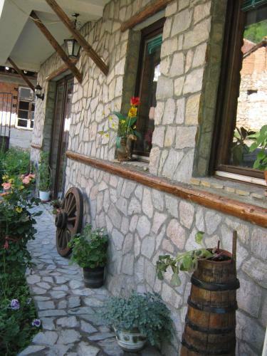 Hostal Risto's Guest House
