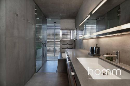 500m� Homm Villa In Kerameikos