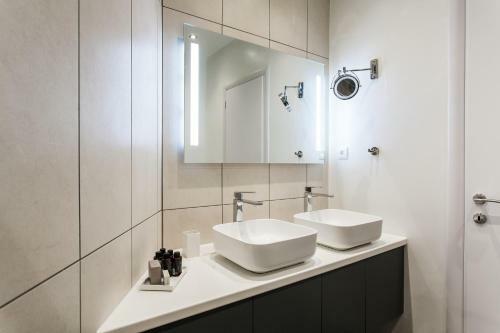 Charming & Comfy 2bd Apartment In Acropolis Area By Upstreet