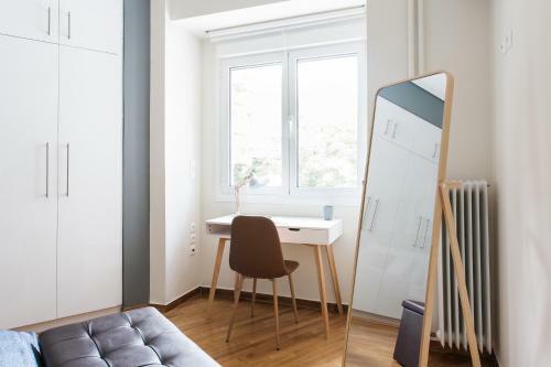 Charming & Comfy 2bd Apartment In Acropolis Area By Upstreet