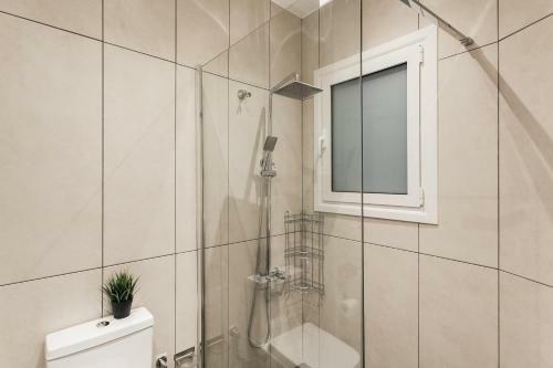 Charming & Comfy 2bd Apartment In Acropolis Area By Upstreet