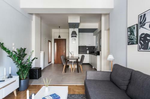 Charming & Comfy 2bd Apartment In Acropolis Area By Upstreet