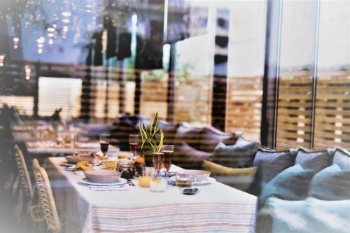 Hotel Mirivili Rooms & Suites