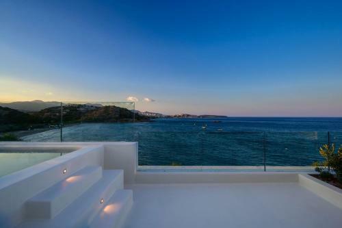 Hotel The Island Concept
