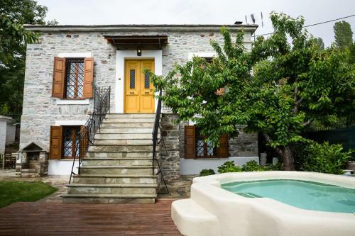 Agios Georgios Nileias Villa