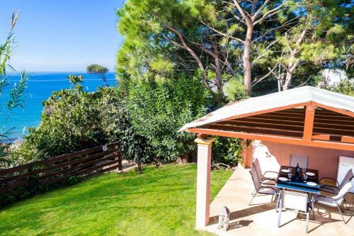 Beachfront Villa Rania
