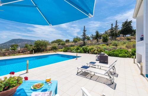 Agios Pavlos Villa Sleeps 8 With Pool And Air Con