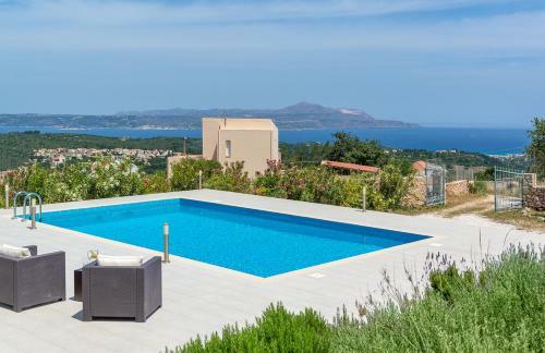 Agios Pavlos Villa Sleeps 8 With Pool And Air Con