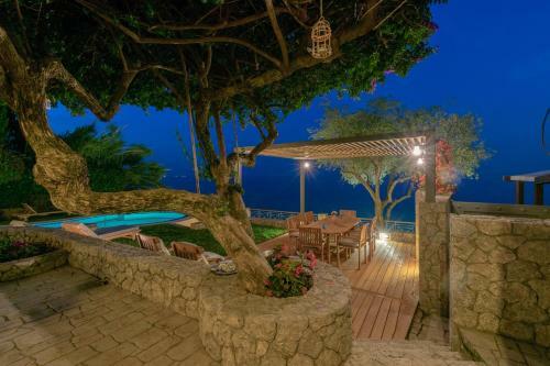 Villa Benele , Corfu