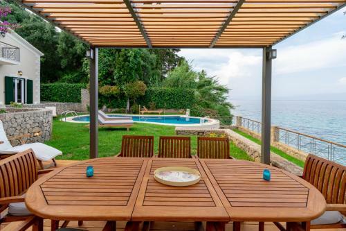 Villa Benele , Corfu