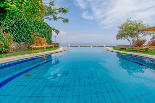 Villa Benele , Corfu