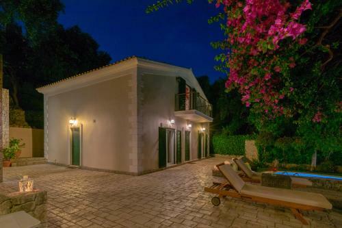 Villa Benele , Corfu