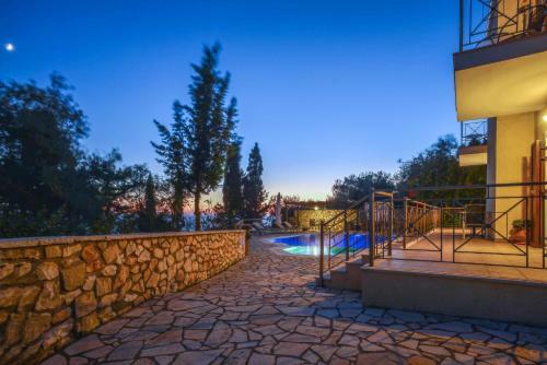 Ahai Paxos Villa