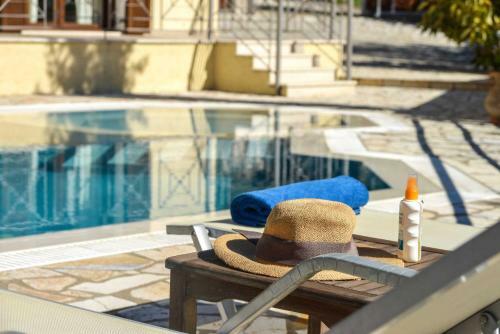 Ahai Paxos Villa