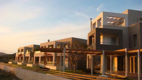 Double Bay Beach Hotel