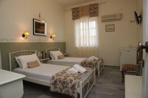 Hostal Fiera Guesthouse