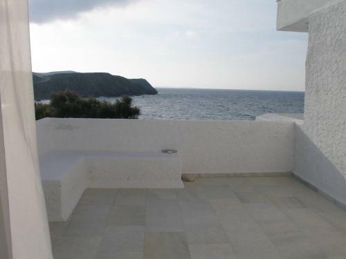 Villa Akrotiri ? The Star Watcher
