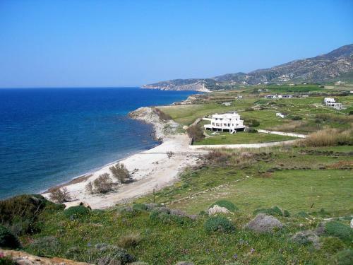 Villa Akrotiri ? The Star Watcher