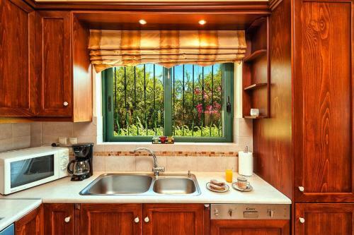 Villas Valia & Marina Galatas - Her01042-oyb