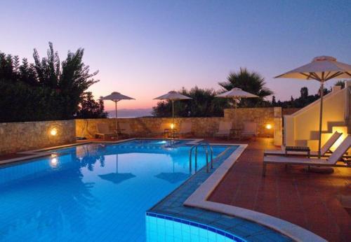 Gavalochori Villa Sleeps 13 With Pool And Air Con