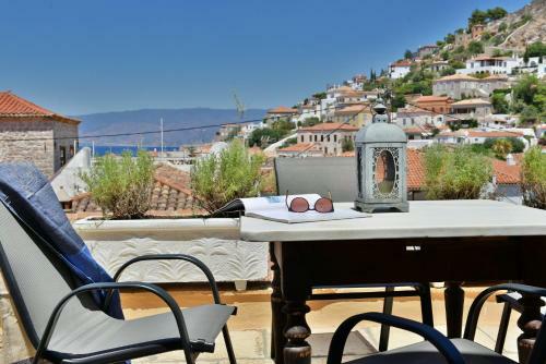 Apartamento Hydra Suites