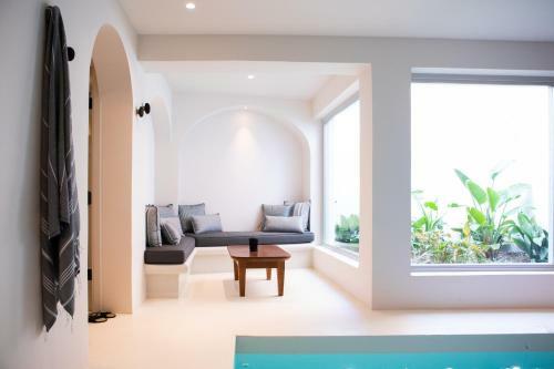 Hotel Akra Suites