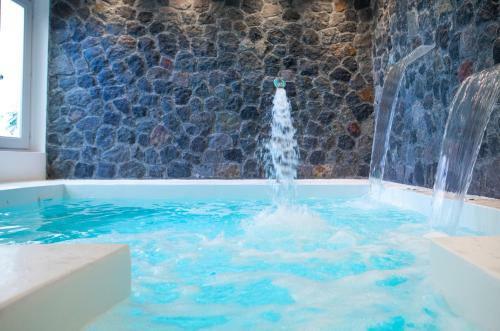 Hotel Akra Suites