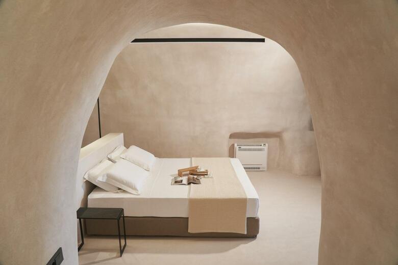 Hotel Divine Cave Experience