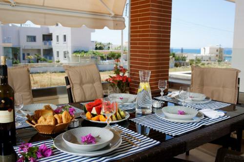 Beatiful Villa In Gouves Sea Views Crete